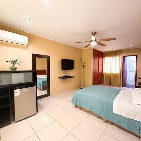 Apart Hotel El Canaveral Чинча-Альта Экстерьер фото