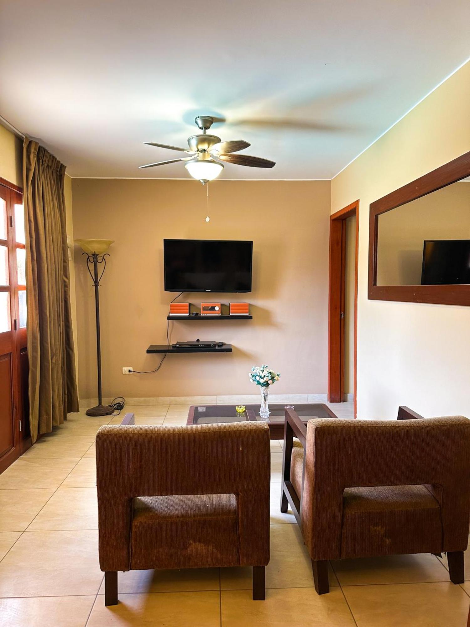 Apart Hotel El Canaveral Чинча-Альта Экстерьер фото