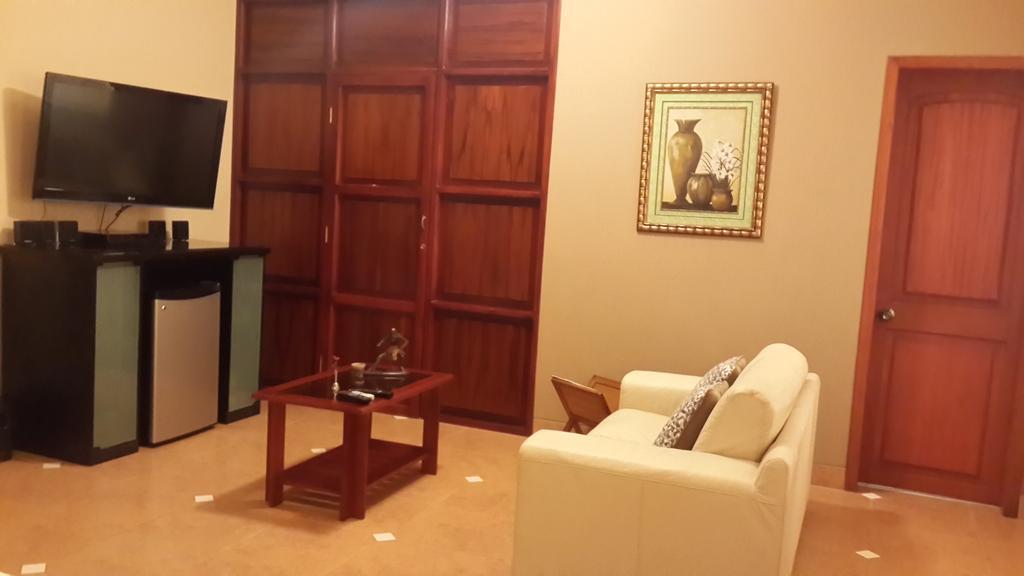 Apart Hotel El Canaveral Чинча-Альта Экстерьер фото